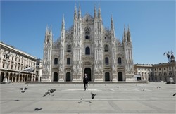 Andrea Bocelli Sings in Empty Milan Cathedral